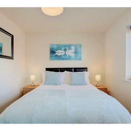 Newly Built, Splendid House For 5 In Manchester! Luaran gambar
