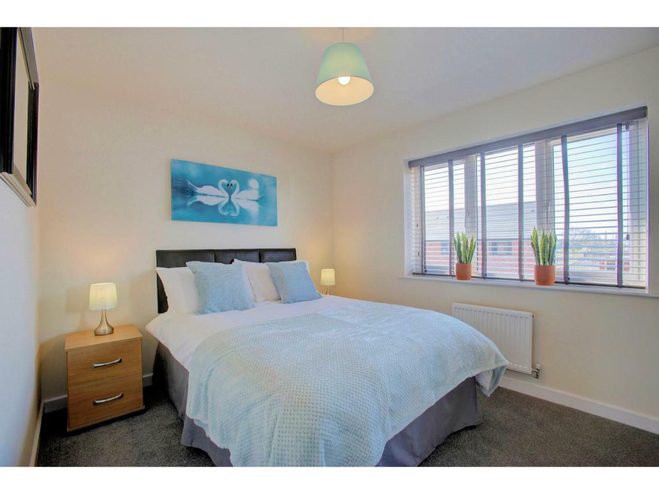 Newly Built, Splendid House For 5 In Manchester! Luaran gambar